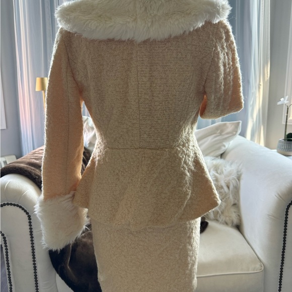 Gorgeous vintage inspired coat. - Picture 4 of 5